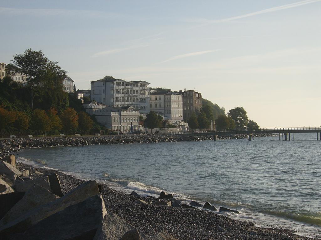 Haus Sandra Appartement Sassnitz Buitenkant foto